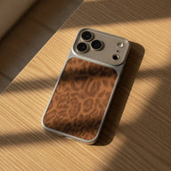 Obal na iPhone s leopardím vzorem a okénkem