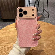 Obal na iPhone s leopardím vzorem a okénkem
